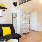 Stylish Loft Apartment Plus Selfcheckin Plus Street Parking