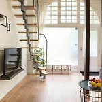 Stylish Loft Apartment Plus Selfcheckin Plus Street Parking
